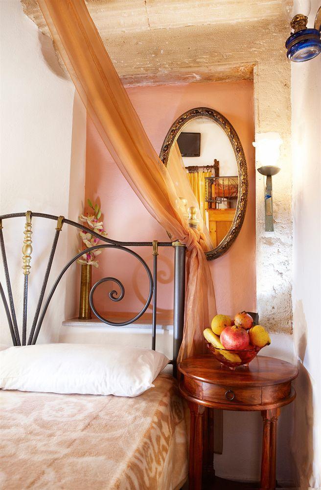 חאניה Archontiko Evgenia Studios & Suites Old Town Chania מראה חיצוני תמונה